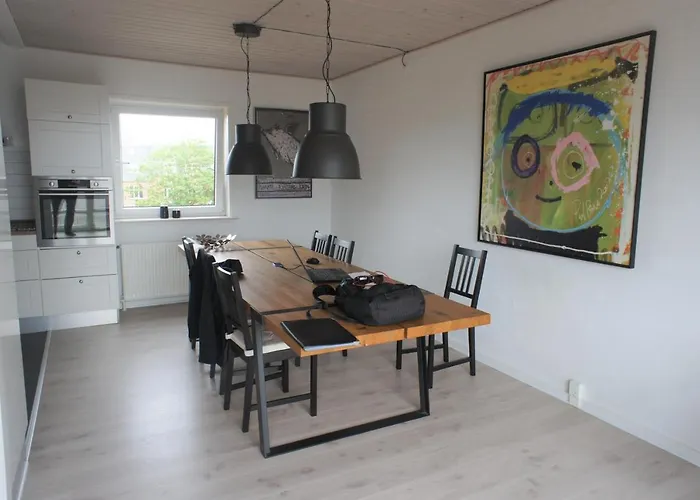 Vesterhavsgade 47. Door 25 *